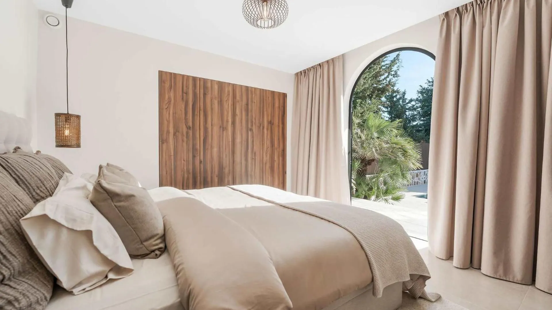 Villa Jazmine Exquisite Oasis Nuva Andalucia Marbella