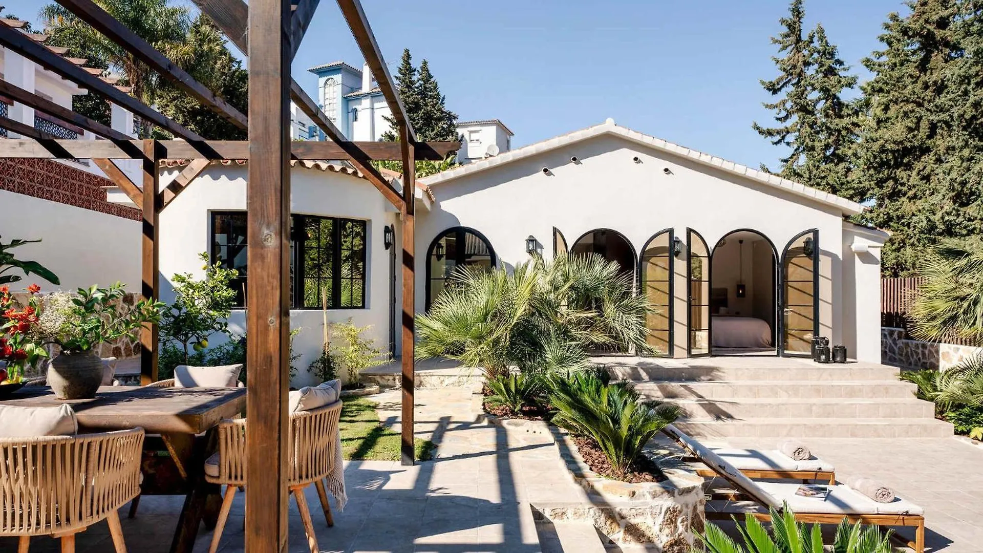 Villa Jazmine Exquisite Oasis Nuva Andalucia Marbella