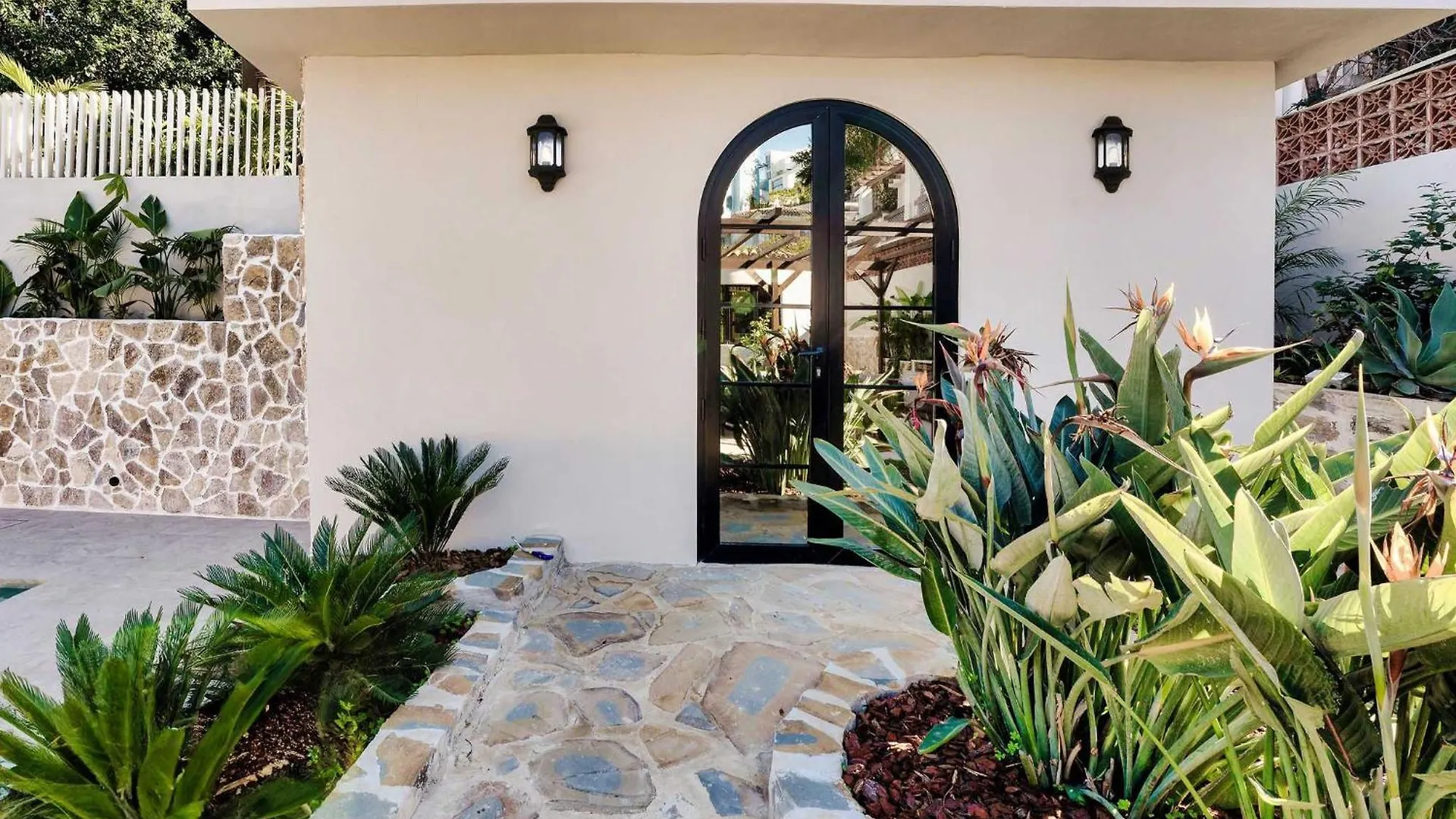 Villa Jazmine Exquisite Oasis Nuva Andalucia Marbella