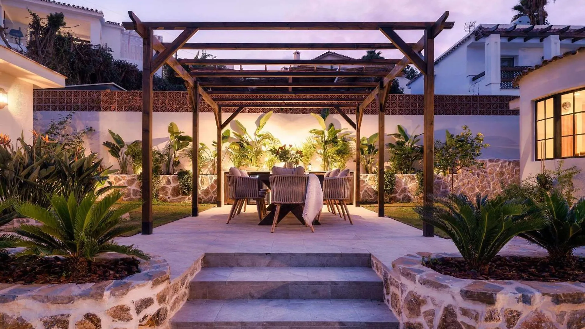 Villa Jazmine Exquisite Oasis Nuva Andalucia Marbella