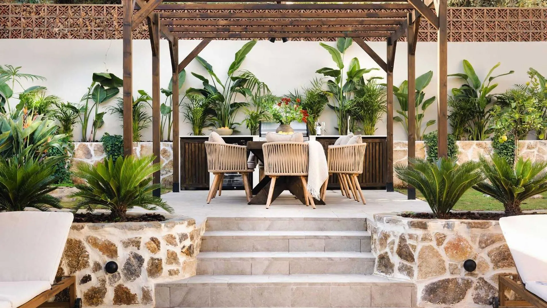 Villa Jazmine Exquisite Oasis Nuva Andalucia Marbella 0*,  Spanje